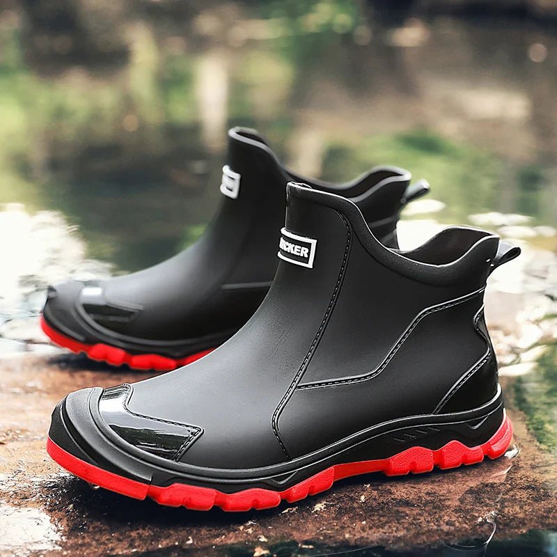 Men's lightweight waterproof ankle boots featuring an insulated design and anti-slip sole, perfect for outdoor adventures in wet conditions. 0